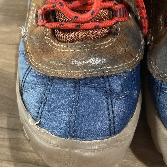 $1 Toddler Boots - Picture 2 of 9